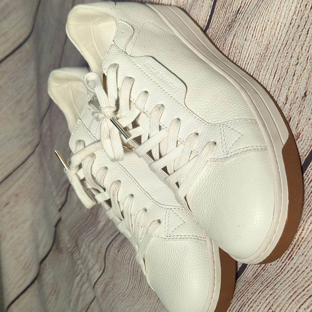 Michael Kors White Leather Sneaker Sz 9